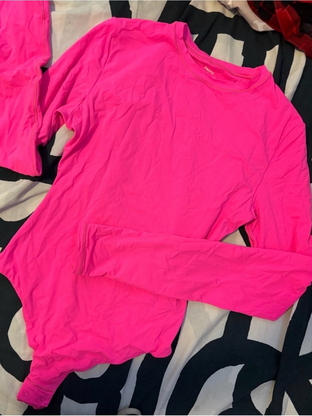 SKIMS Long Sleeve Bodysuit in Hot Pink